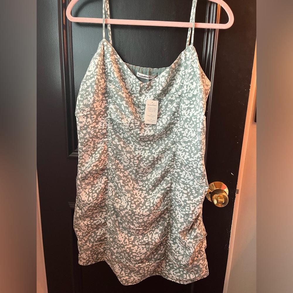 Abercrombie dress - Picture 1 of 5